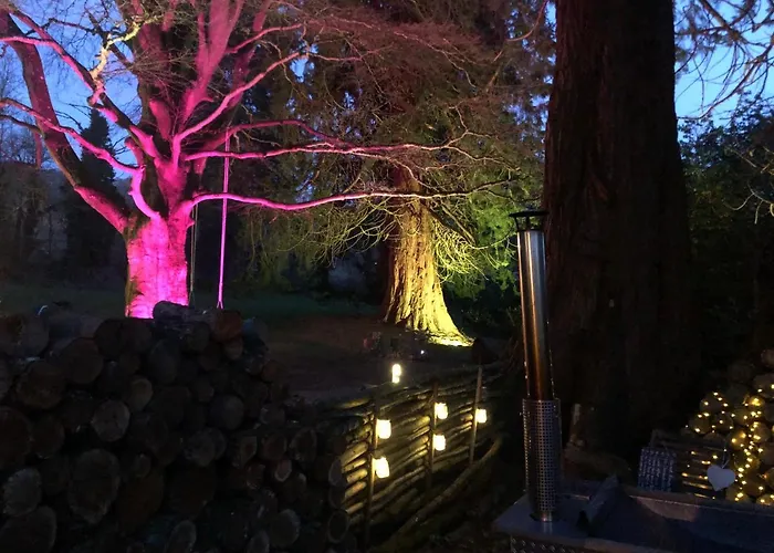 Tranquil Lodge Retreat In Carluke